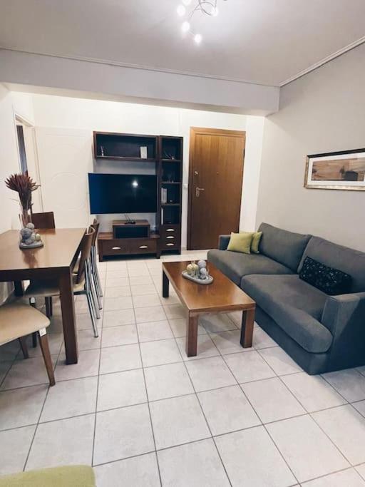 με δωρεάν στάθμευση! Apartment Athens
